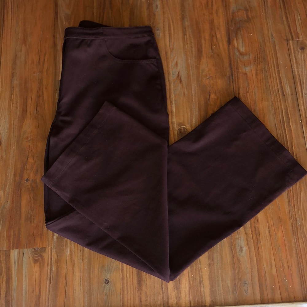 ST. JOHN SPORT Pants with Classic Fit